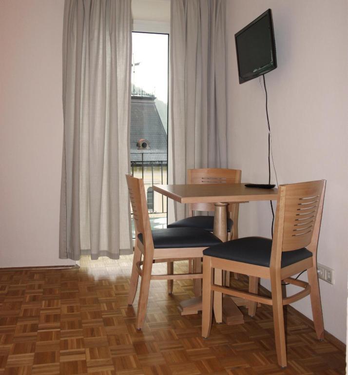 Hotel Hirschen Bad Gastein Værelse billede